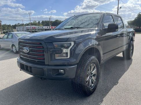 Used 2017 Ford F150 Lariat w/ Equipment Group 502A Luxury image 8