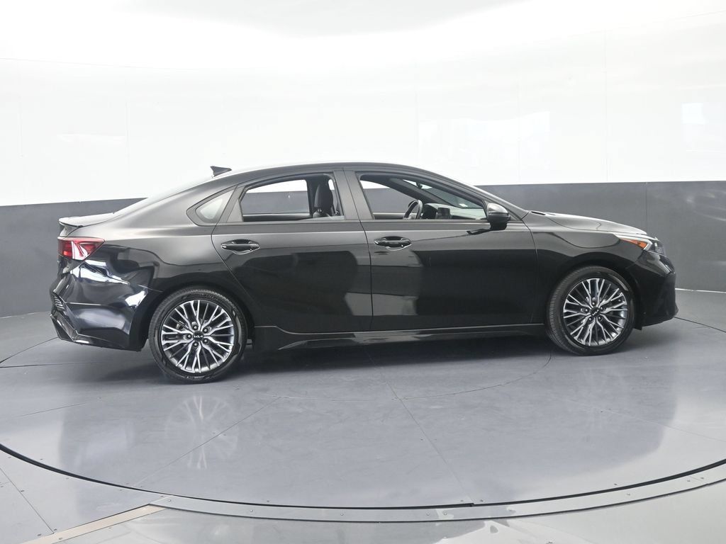Used 2023 Kia Forte GT-Line FWD image 7