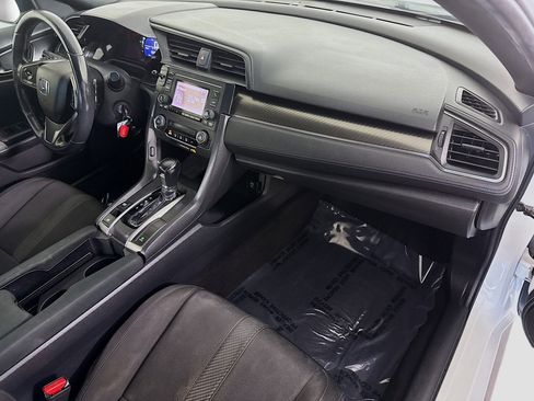 Used 2018 Honda Civic Sport image 29
