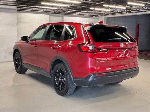 Used 2024 Honda CR-V EX image 3