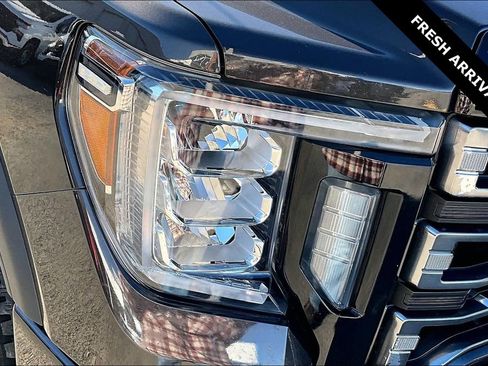 Used 2020 GMC Sierra 2500 AT4 w/ AT4 Premium Package image 32