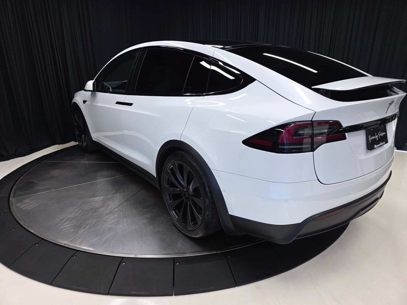 Used 2022 Tesla Model X Plaid AWD/4WD image 14