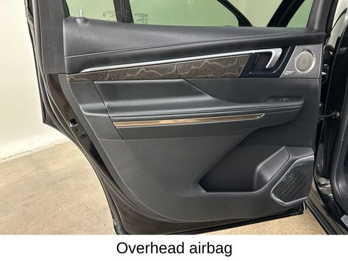 Used 2025 Buick Enclave Avenir w/ Super Cruise Package AWD/4WD image 34