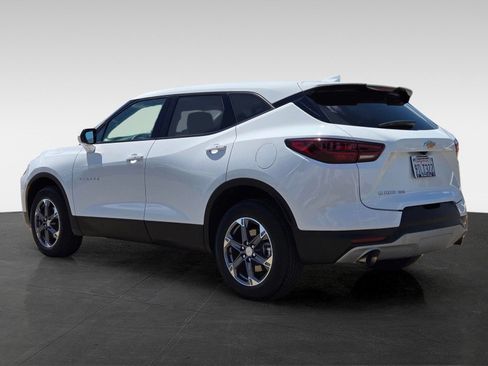 Used 2025 Chevrolet Blazer LT AWD/4WD image 7