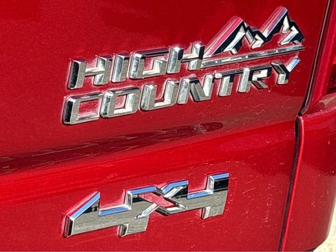 Used 2022 Chevrolet Silverado 1500 High Country image 24