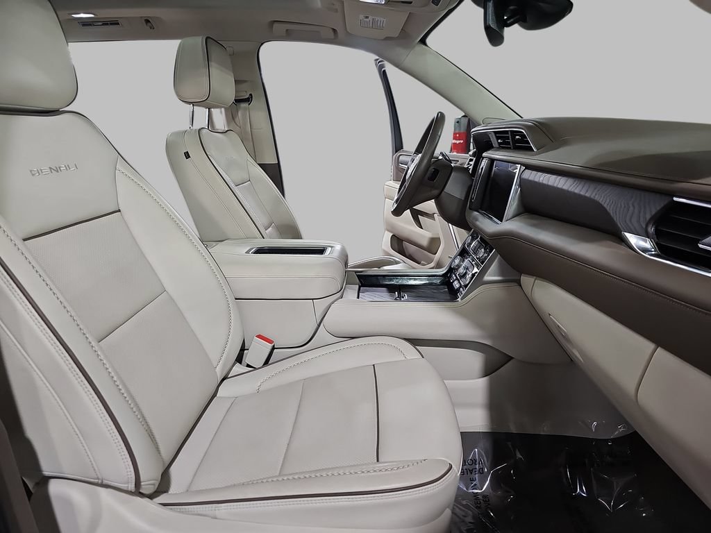 Certified 2023 GMC Yukon Denali AWD/4WD image 13