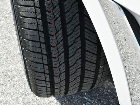 Used 2021 BMW X7 xDrive40i w/ Premium Package 2 image 63