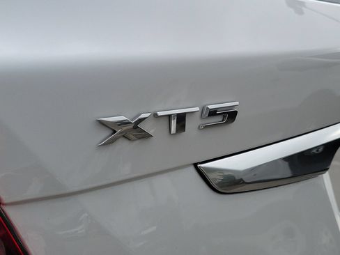 Used 2023 Cadillac XT5 Premium Luxury FWD image 7