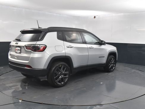 New 2026 Jeep Compass Limited w/ Sun, Sound & Navigation Group image 7