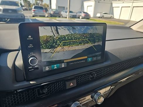 Used 2024 Honda CR-V EX-L image 19