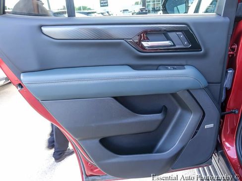 Used 2026 GMC Yukon AT4 w/ AT4 Premium Package AWD/4WD image 28
