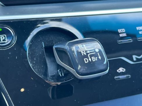 Used 2018 Toyota Mirai FWD image 23