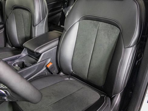 New 2025 Jeep Grand Cherokee Laredo image 19