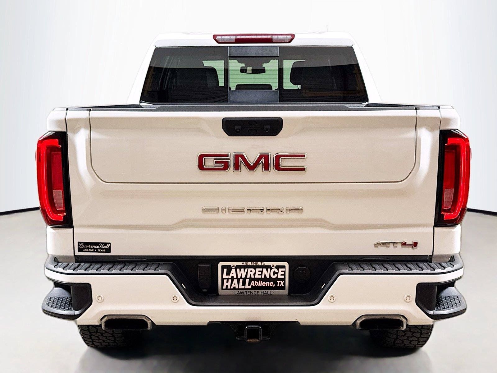 Used 2024 GMC Sierra 1500 AT4 w/ AT4 Preferred Package AWD/4WD image 5