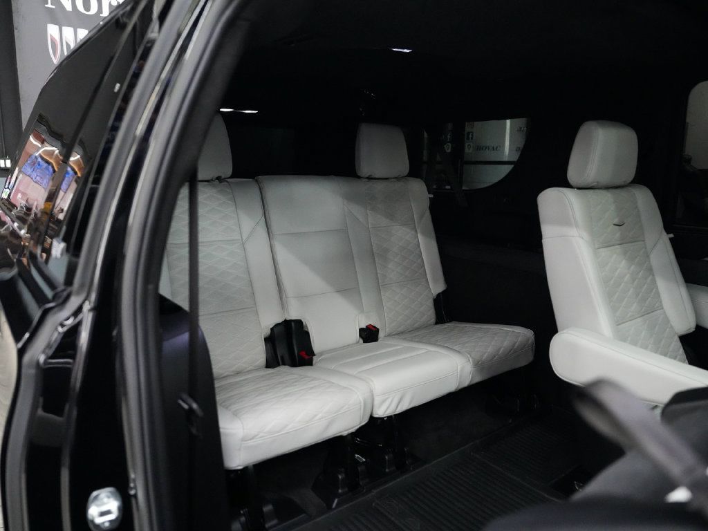 Used 2025 Cadillac Escalade ESV Sport Platinum AWD/4WD image 39