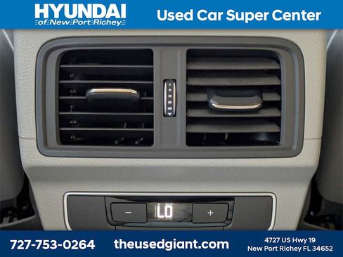 Used 2021 Audi Q5 Premium Plus image 17