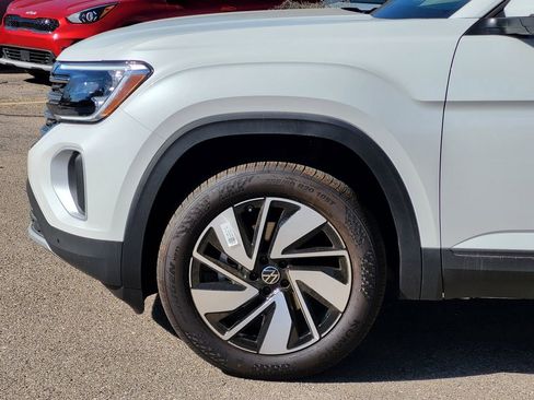 New 2026 Volkswagen Atlas SE image 6