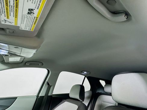 Used 2019 Chevrolet Equinox LT FWD image 11