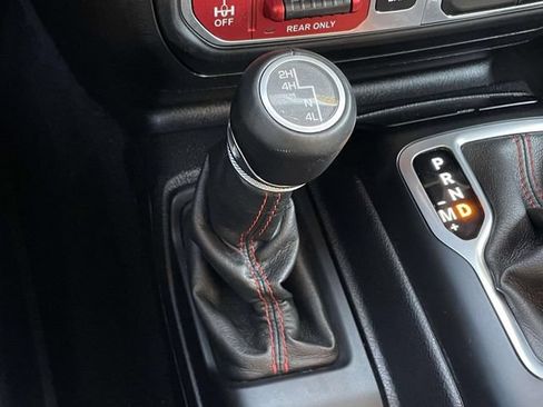 Used 2018 Jeep Wrangler Unlimited Rubicon AWD/4WD image 29