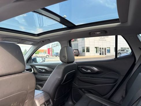 Used 2022 GMC Terrain SLT w/ Infotainment Package II AWD/4WD image 22