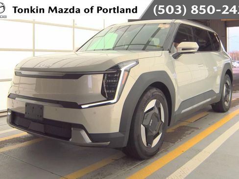 Used 2024 Kia EV9 Wind AWD/4WD image 1
