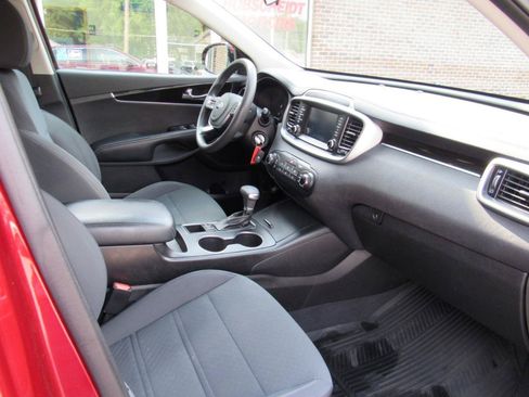 Used 2019 Kia Sorento AWD image 27