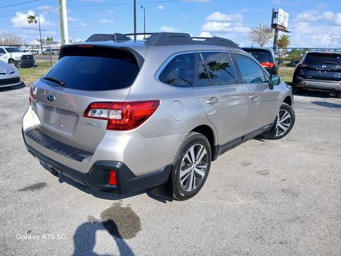 Used 2018 Subaru Outback 2.5i Limited image 5