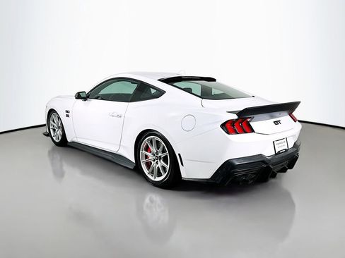 Used 2024 Ford Mustang GT Premium RWD image 3