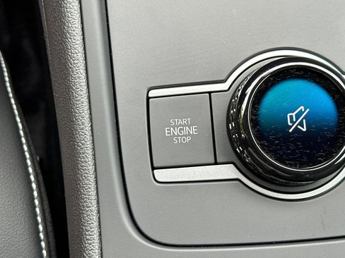 New 2026 Volkswagen Tiguan SE image 21