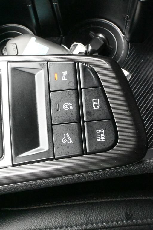 Used 2026 Kia Sportage EX FWD image 27