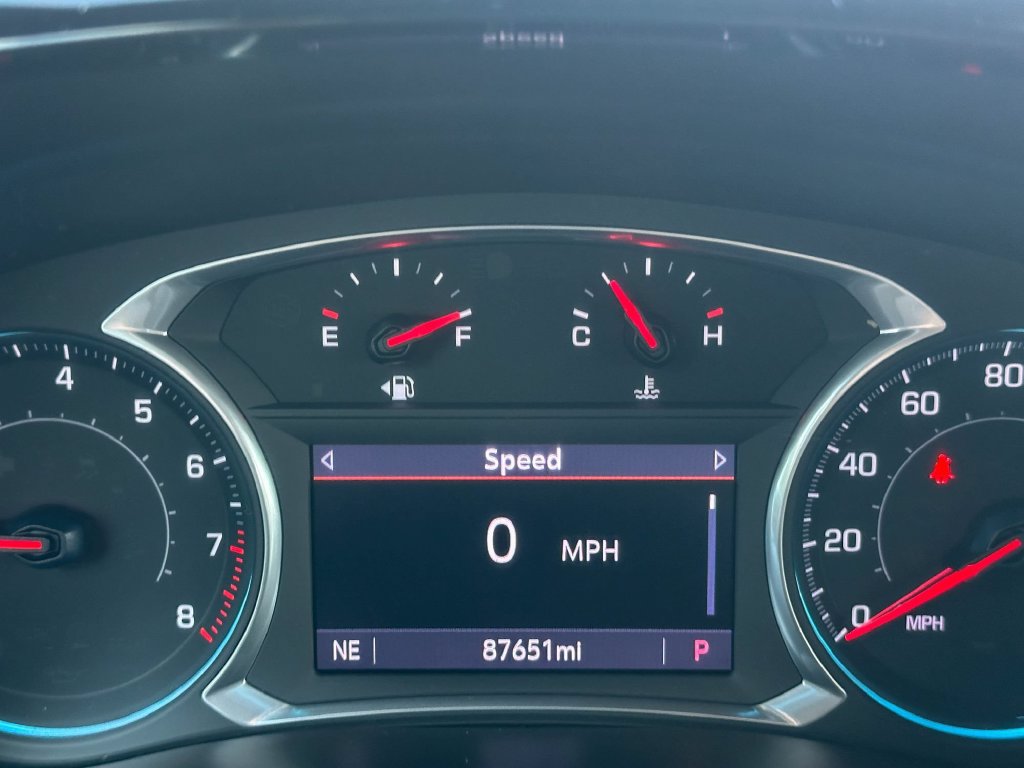 Used 2022 Chevrolet Traverse LT FWD image 29
