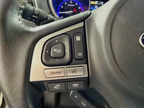 Used 2017 Subaru Outback 2.5i Premium AWD/4WD image 39