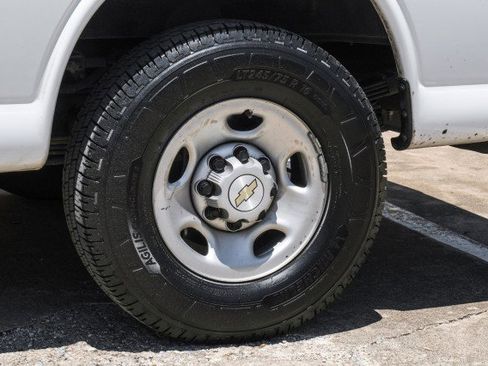Used 2023 Chevrolet Express 3500 w/ Driver Convenience Package RWD image 50