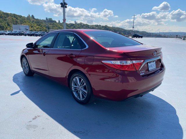 Used 2017 Toyota Camry SE FWD image 6