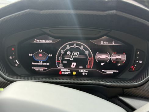 Used 2024 Lamborghini Urus Performante AWD/4WD image 16
