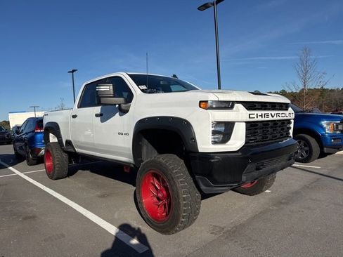 Used 2020 Chevrolet Silverado 2500 Custom w/ Custom Value Package image 1