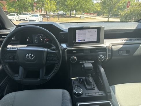 Used 2026 Toyota Tacoma SR5 AWD/4WD image 28