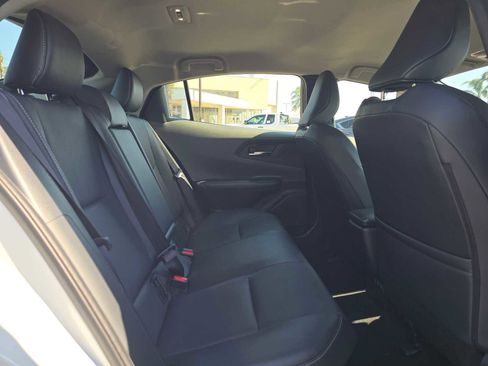 Used 2025 Toyota Prius XLE FWD image 12