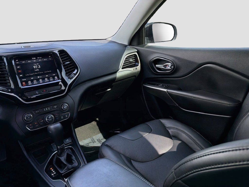 Used 2020 Jeep Cherokee Limited FWD image 21