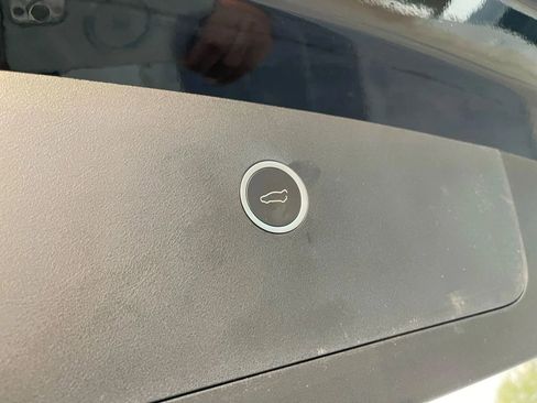 Used 2020 Tesla Model X Long Range image 47