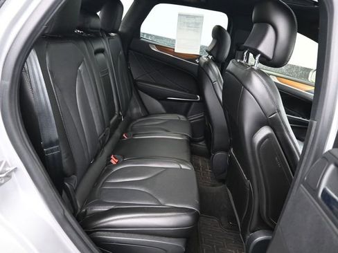 Used 2019 Lincoln MKC Reserve w/ MKC Climate Package image 8