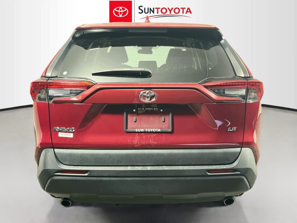 Used 2024 Toyota RAV4 LE FWD image 4