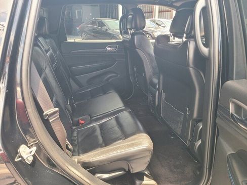 Used 2019 Jeep Grand Cherokee Laredo image 10