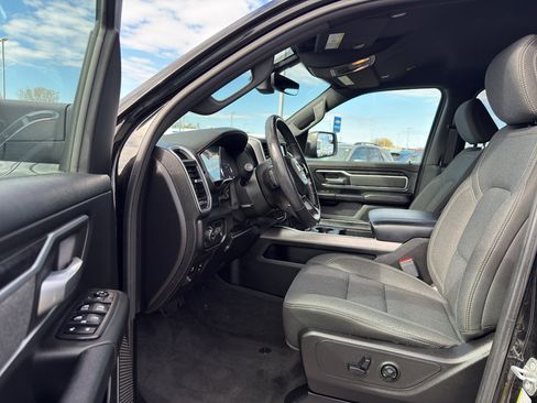 Used 2019 RAM 1500 Big Horn AWD/4WD image 11