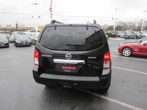 Used 2012 Nissan Pathfinder Silver w/ DVD Entertainment Pkg image 4