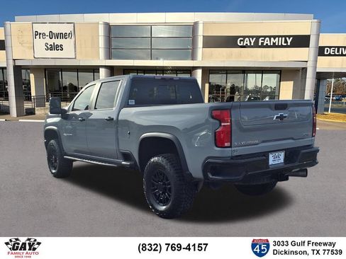 Certified 2025 Chevrolet Silverado 2500 ZR2 w/ Technology Package AWD/4WD image 2
