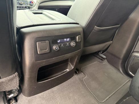 Used 2019 Chevrolet Tahoe LT image 11