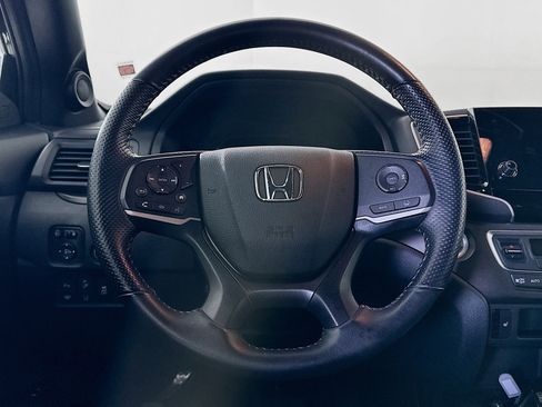 Used 2022 Honda Passport TrailSport image 17