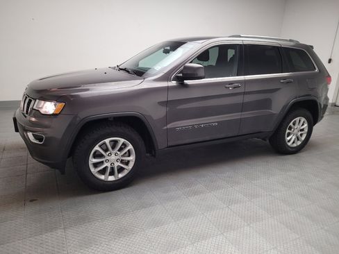 Used 2021 Jeep Grand Cherokee Laredo AWD/4WD image 2