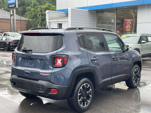 Used 2023 Jeep Renegade Trailhawk w/ Sun/Sound Group AWD/4WD image 3